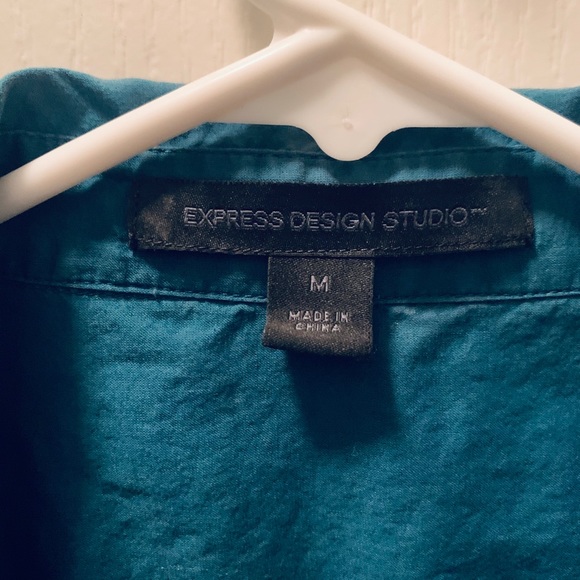 Express button up - Picture 2 of 5